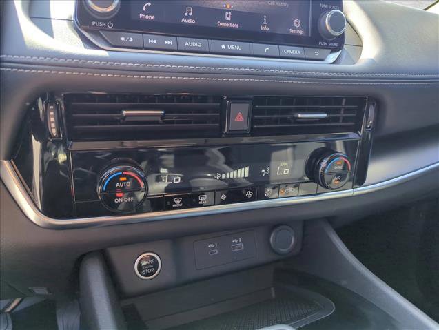 Used 2022 Nissan Rogue SV FWD image 11