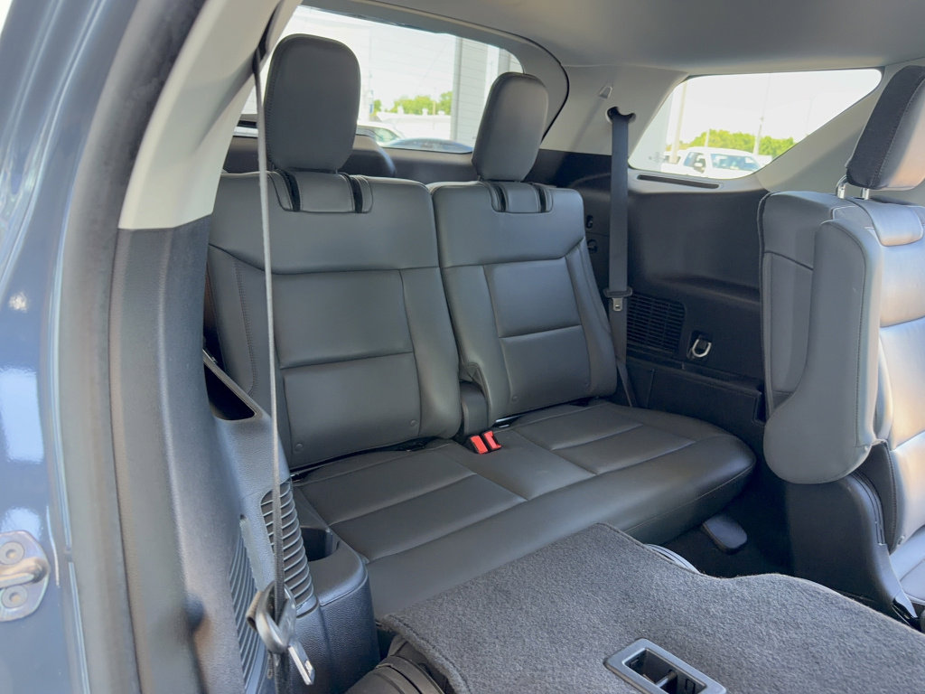 Certified 2025 Ford Explorer Active w/ Active Comfort Package RWD image 16