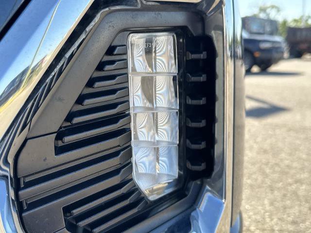 Used 2021 GMC Sierra 1500 Denali w/ Driver Alert Package II AWD/4WD image 11