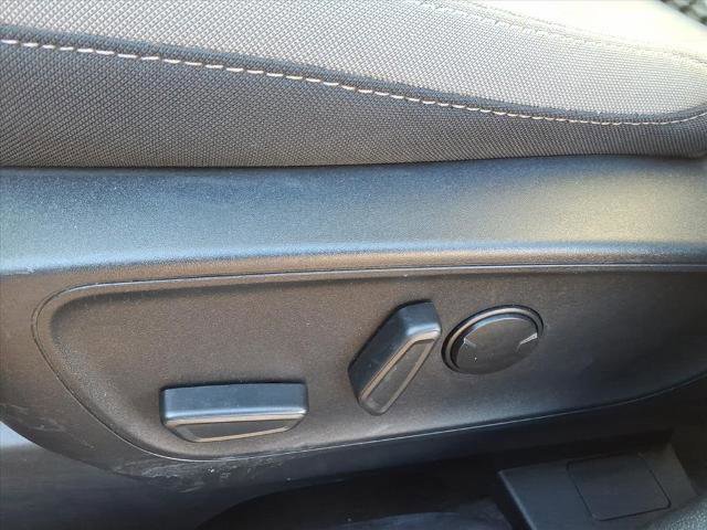 Certified 2022 Ford Escape SE w/ SE Sport Appearance Package image 19