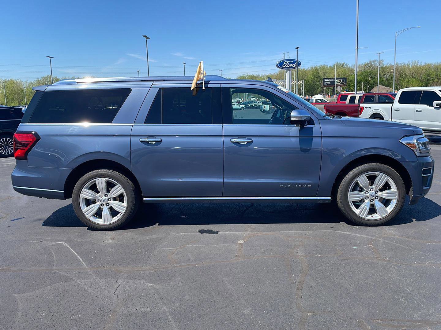 Certified 2023 Ford Expedition Max Platinum AWD/4WD image 6