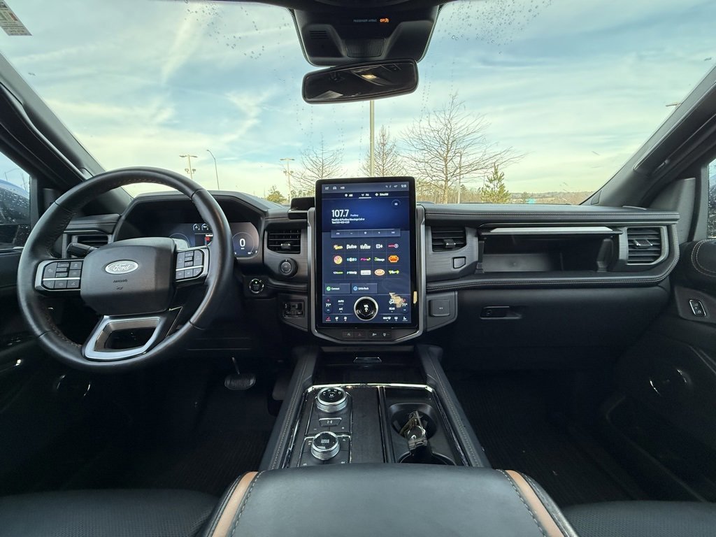 Certified 2024 Ford Expedition Platinum image 30