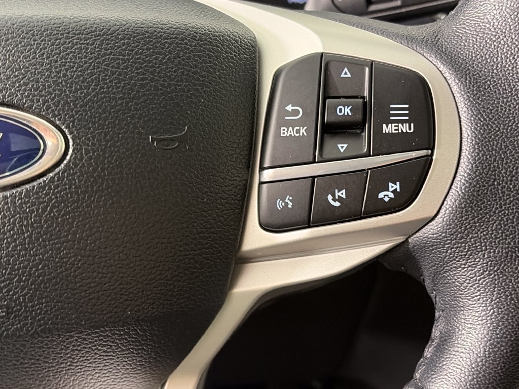 Certified 2023 Ford Explorer Limited w/ Limited Technology Package AWD/4WD image 18