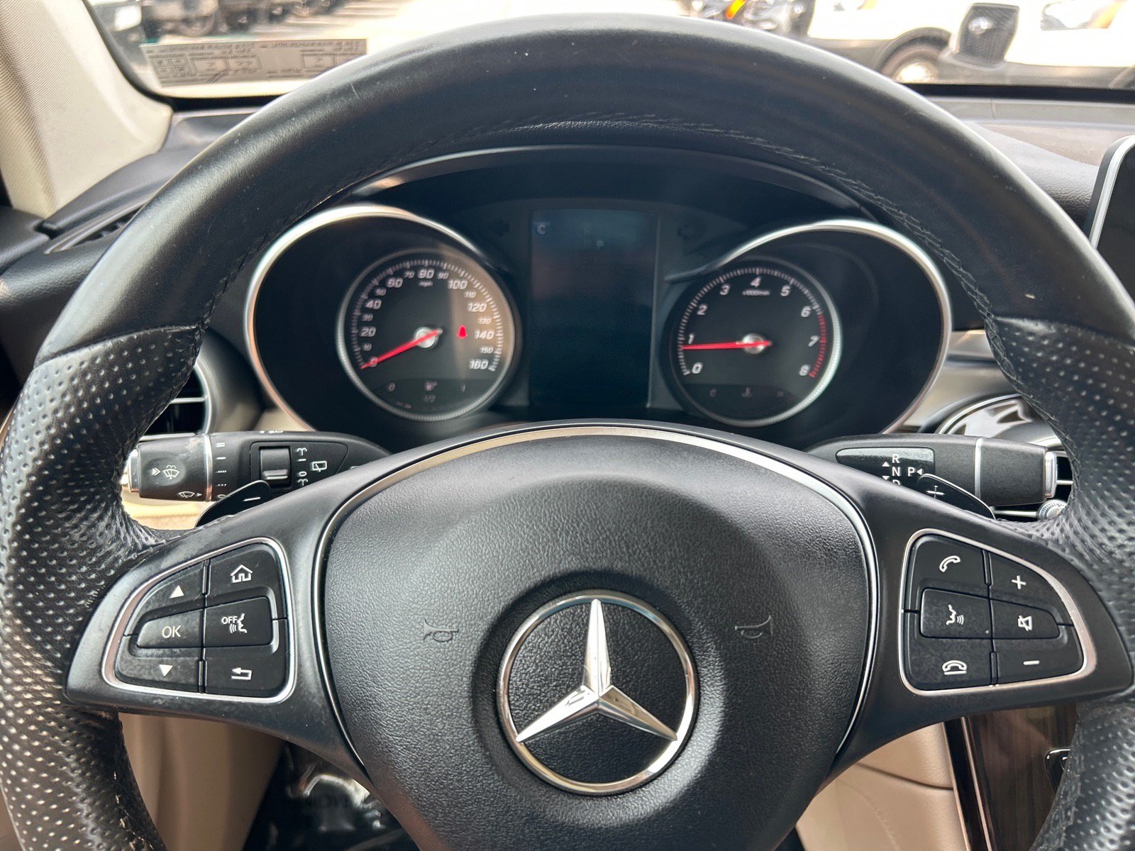 Used 2018 Mercedes-Benz GLC 300 4MATIC image 23