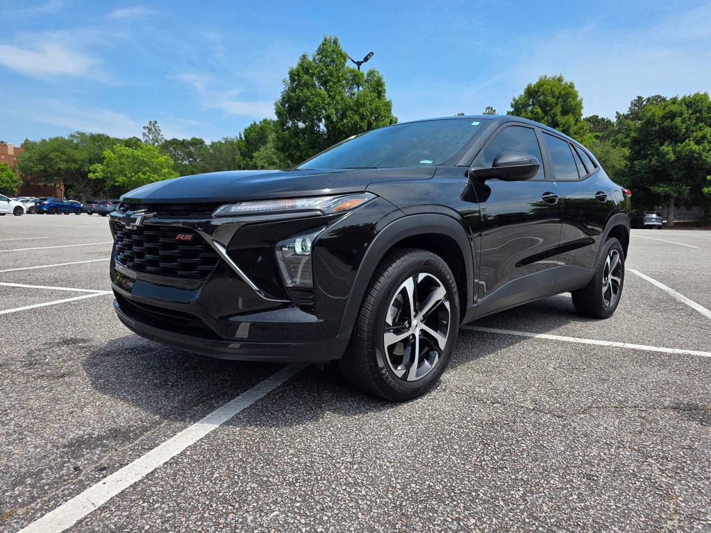 Used 2024 Chevrolet Trax RS FWD image 36