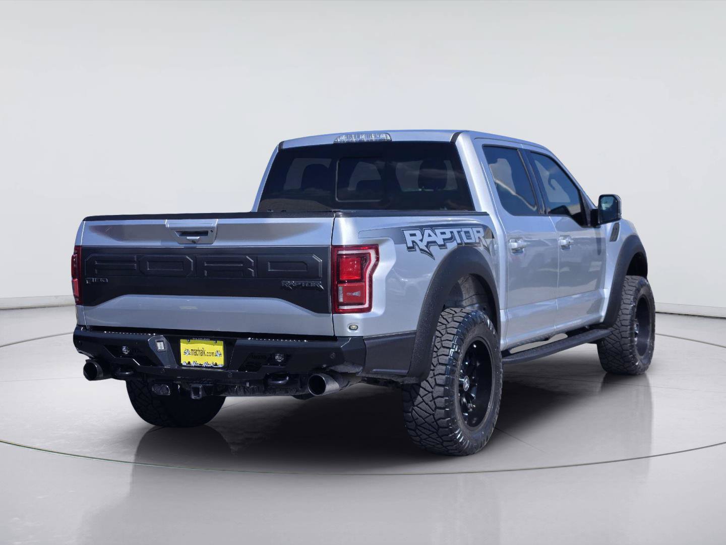 Certified 2018 Ford F150 Raptor w/ Equipment Group 802A Luxury AWD/4WD image 8