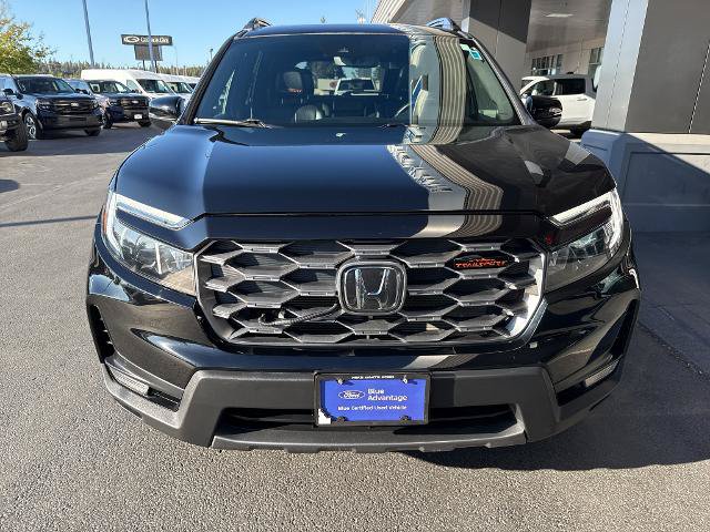 Used 2023 Honda Passport TrailSport image 2
