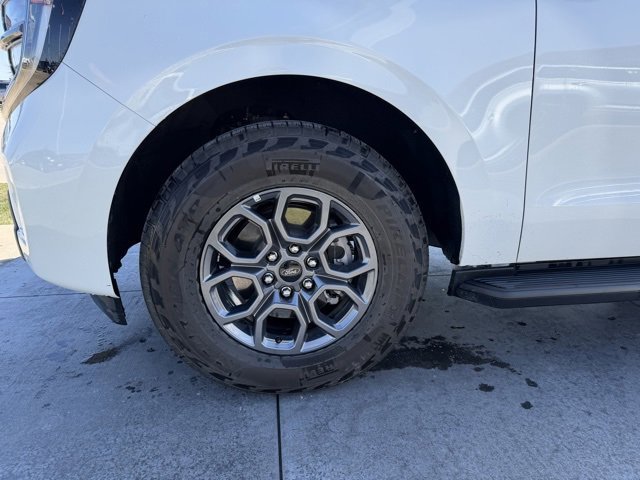 Certified 2025 Ford Expedition Active image 6