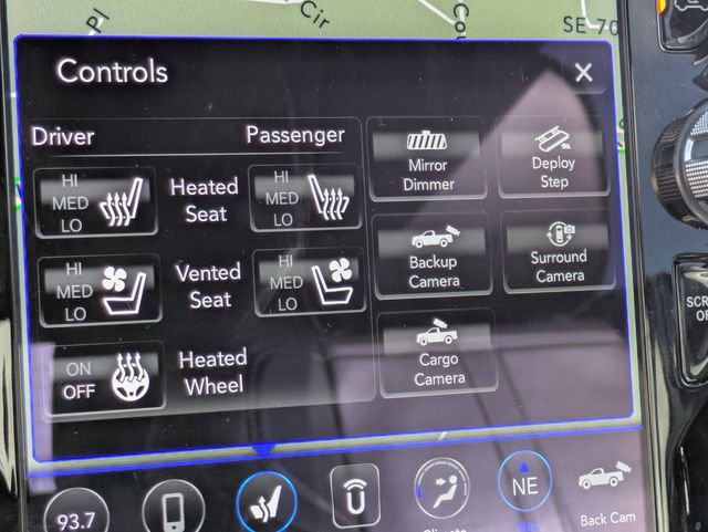 Used 2021 RAM 2500 Limited AWD/4WD image 23