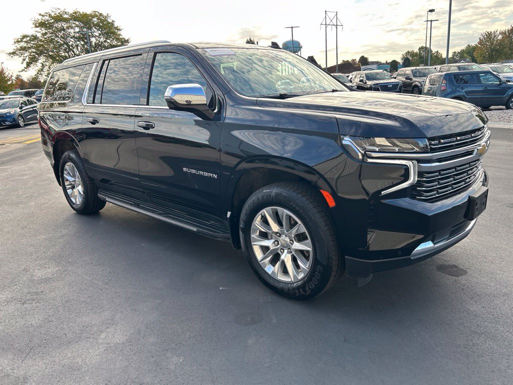 Used 2024 Chevrolet Suburban Premier AWD/4WD image 8