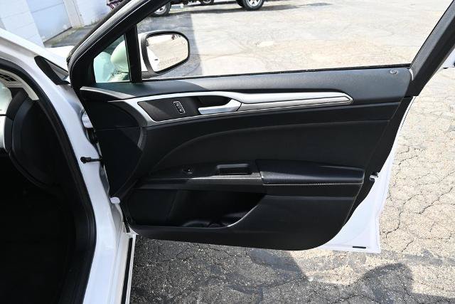 Certified 2020 Ford Fusion SE FWD image 21