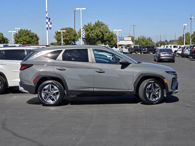 Used 2025 Hyundai Tucson SEL AWD/4WD image 3