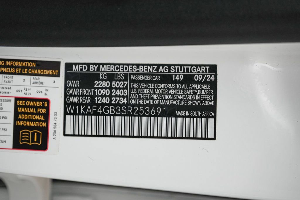 Used 2025 Mercedes-Benz C 300 Sedan image 34