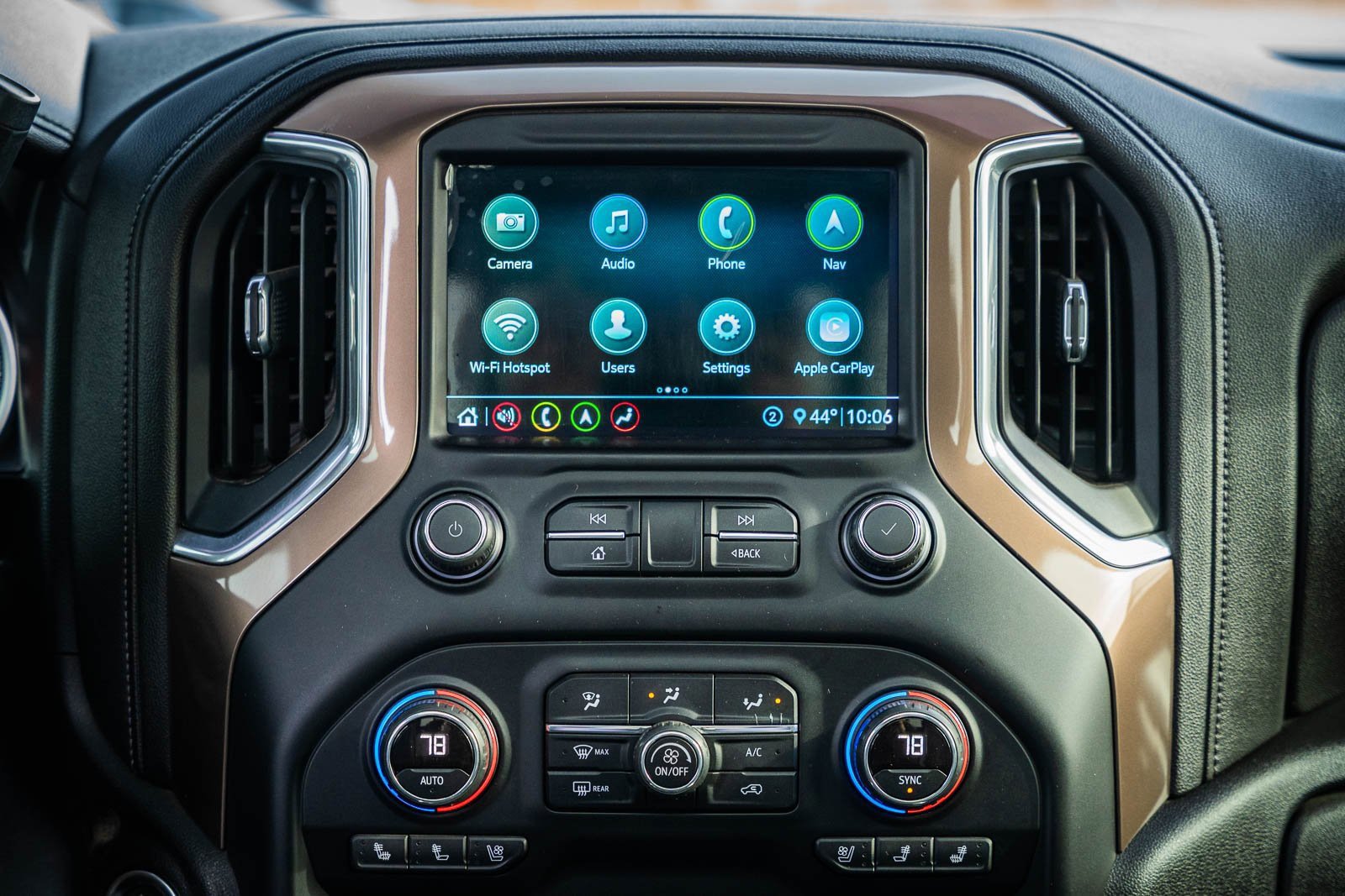 Used 2020 Chevrolet Silverado 3500 High Country w/ LPO, Dark Essentials Package image 31