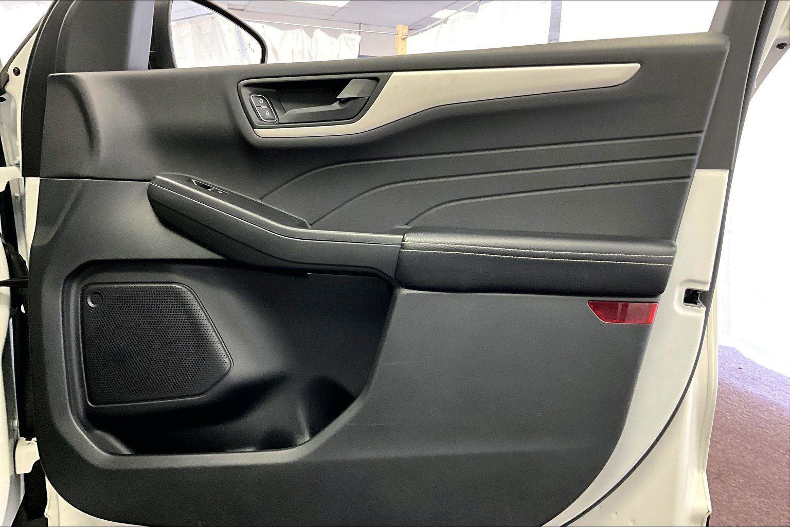 Certified 2022 Ford Escape SE w/ Convenience Package image 23