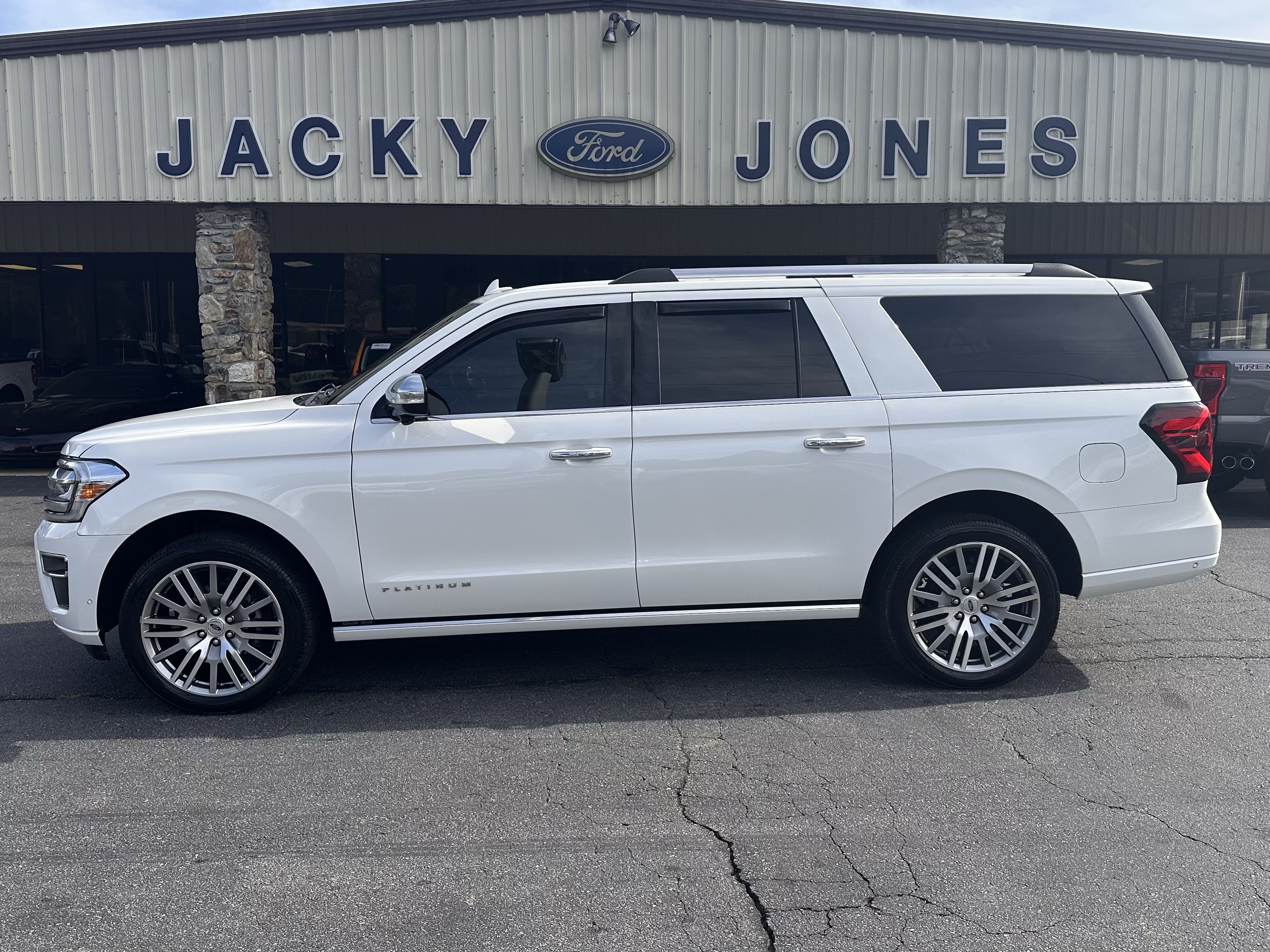 Certified 2024 Ford Expedition Max Platinum