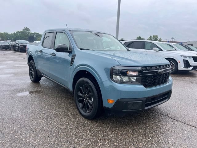 Certified 2023 Ford Maverick XLT w/ Black Appearance Package FWD image 3