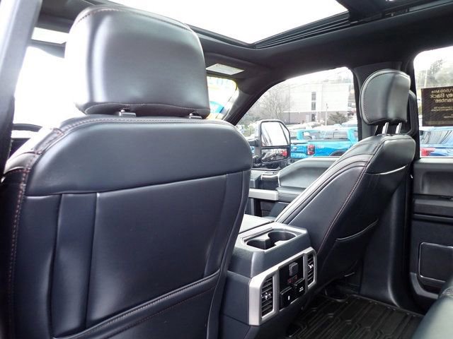 Certified 2022 Ford F350 Platinum w/ FX4 Off-Road Package image 18