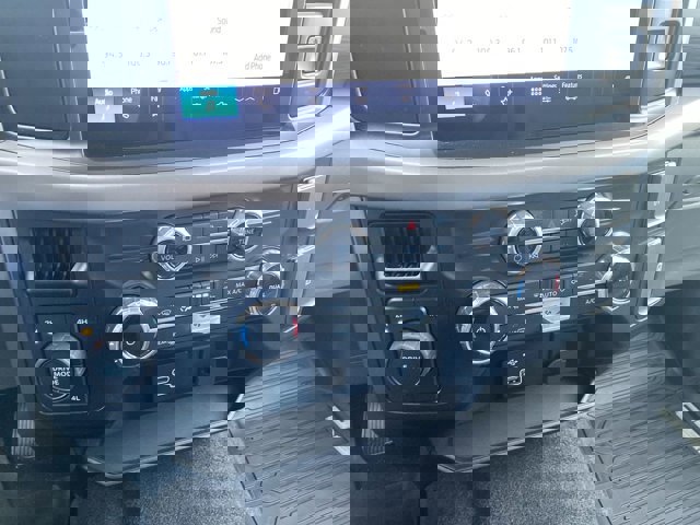 Certified 2025 Ford F150 XLT w/ Equipment Group 301A Standard image 17