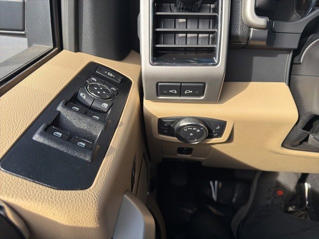 Certified 2021 Ford F350 Lariat w/ Chrome Package image 31