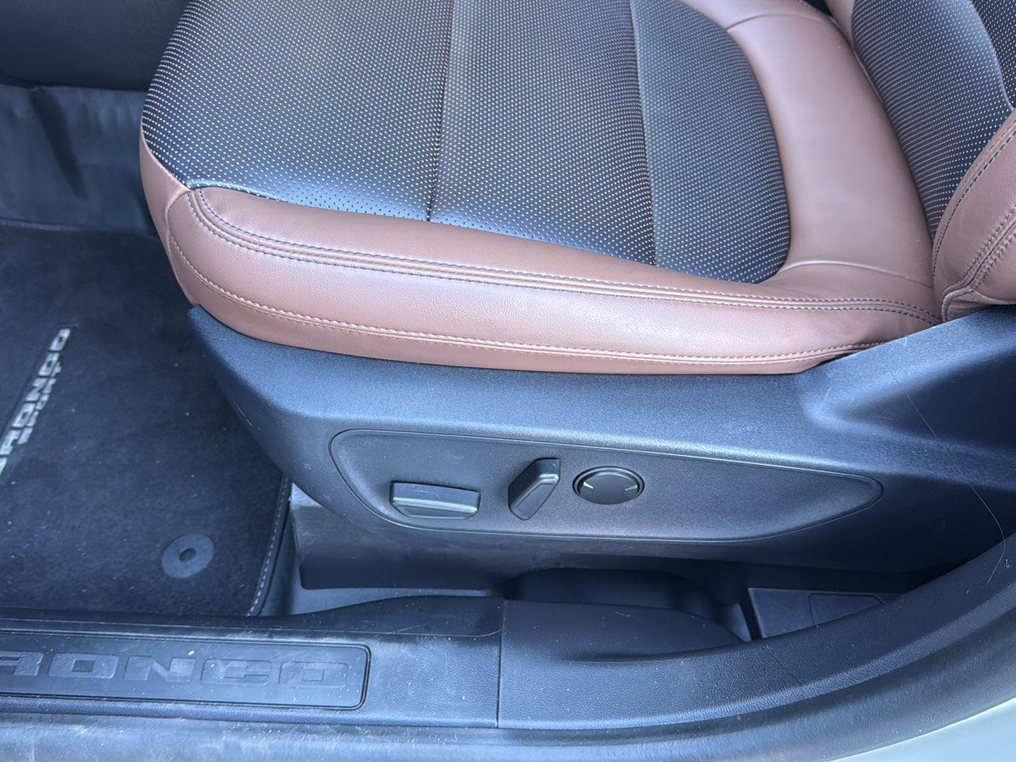 Certified 2024 Ford Bronco Sport Badlands w/ Premium Package image 27