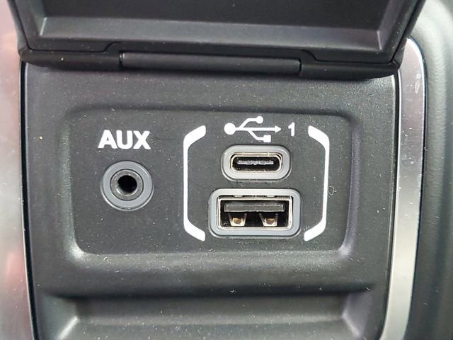 Used 2022 Jeep Gladiator Sport image 28