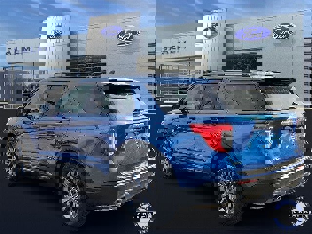 Certified 2022 Ford Explorer XLT w/ Equipment Group 202A image 4