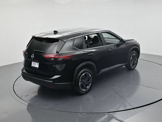 Used 2025 Nissan Rogue SV FWD image 40