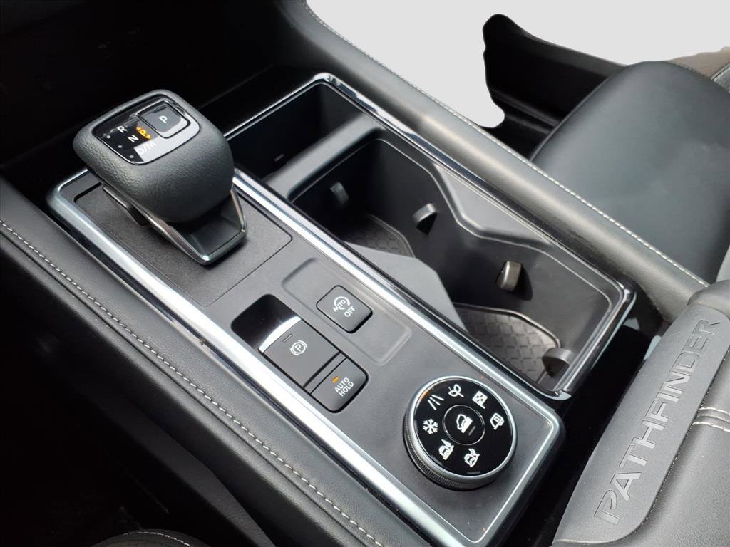 Used 2023 Nissan Pathfinder SL image 21