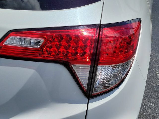 Used 2022 Honda HR-V EX image 7