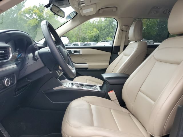 Certified 2024 Ford Explorer XLT w/ Equipment Group 202A AWD/4WD image 12
