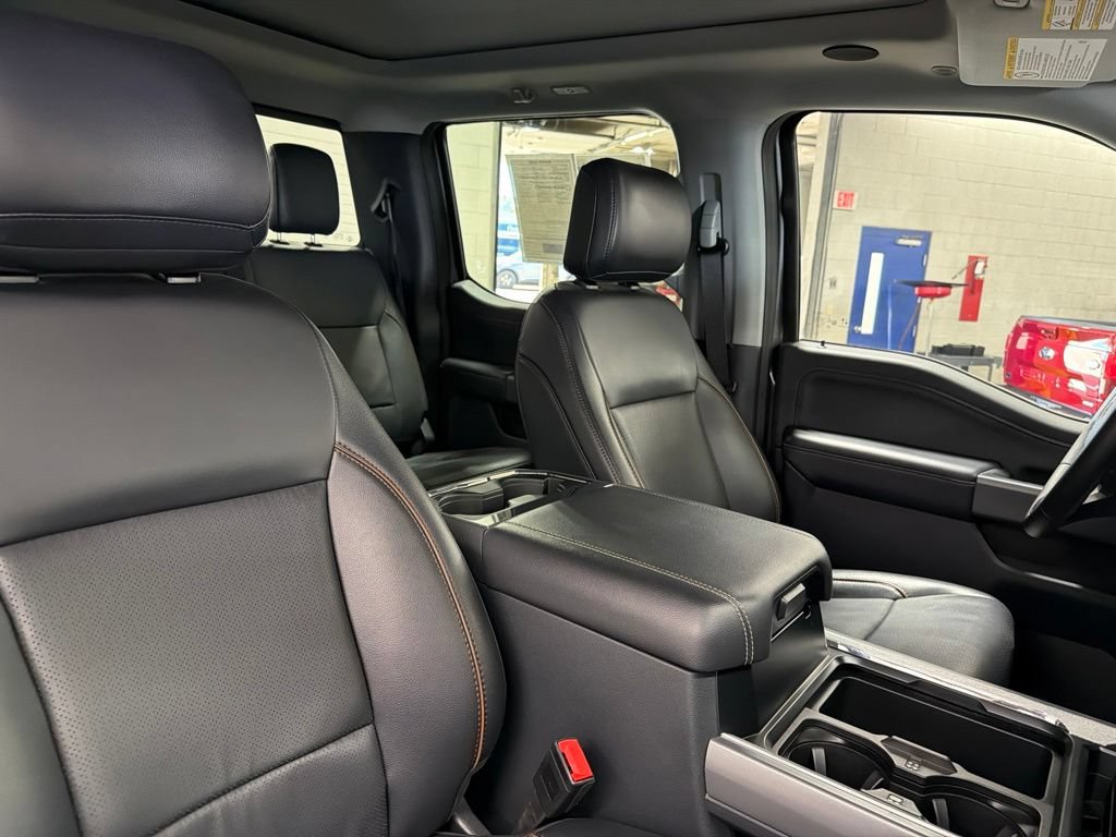 Certified 2025 Ford F350 Lariat w/ Lariat Ultimate Package AWD/4WD image 9