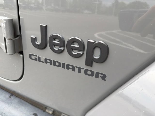 Used 2021 Jeep Gladiator Sport AWD/4WD image 5