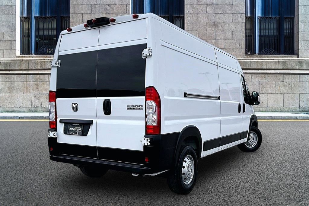 Used 2023 RAM ProMaster 2500 FWD image 11