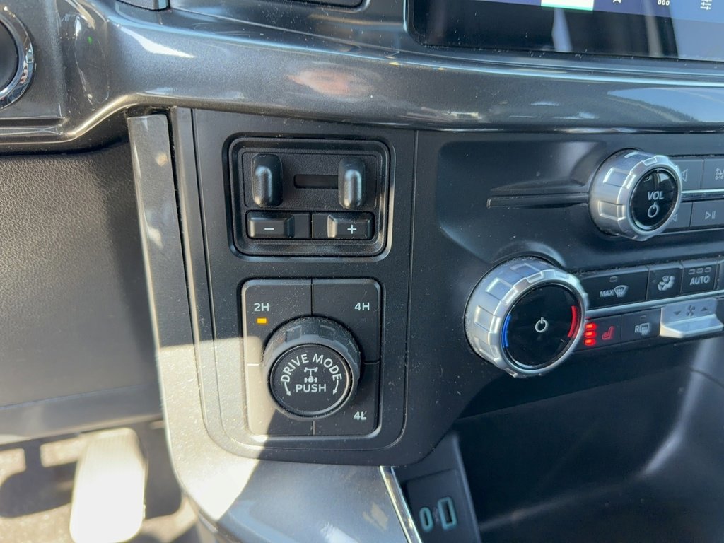 Certified 2023 Ford F150 XLT w/ Equipment Group 302A High image 25