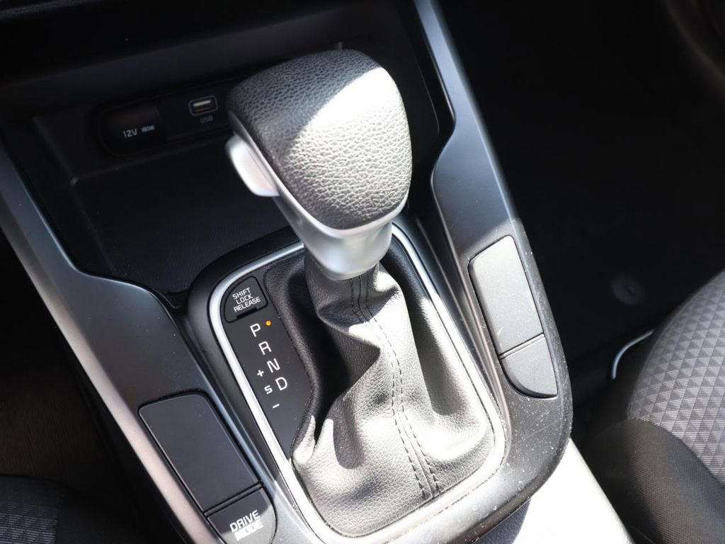 Used 2025 Kia Soul LX w/ LX Technology Package image 21