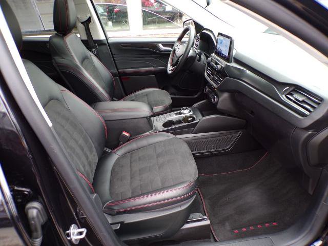 Certified 2022 Ford Escape SEL w/ SEL Stealth AWD Package image 13