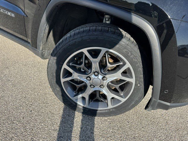 Used 2022 Jeep Grand Cherokee Limited w/ Trailer Tow Group IV image 39