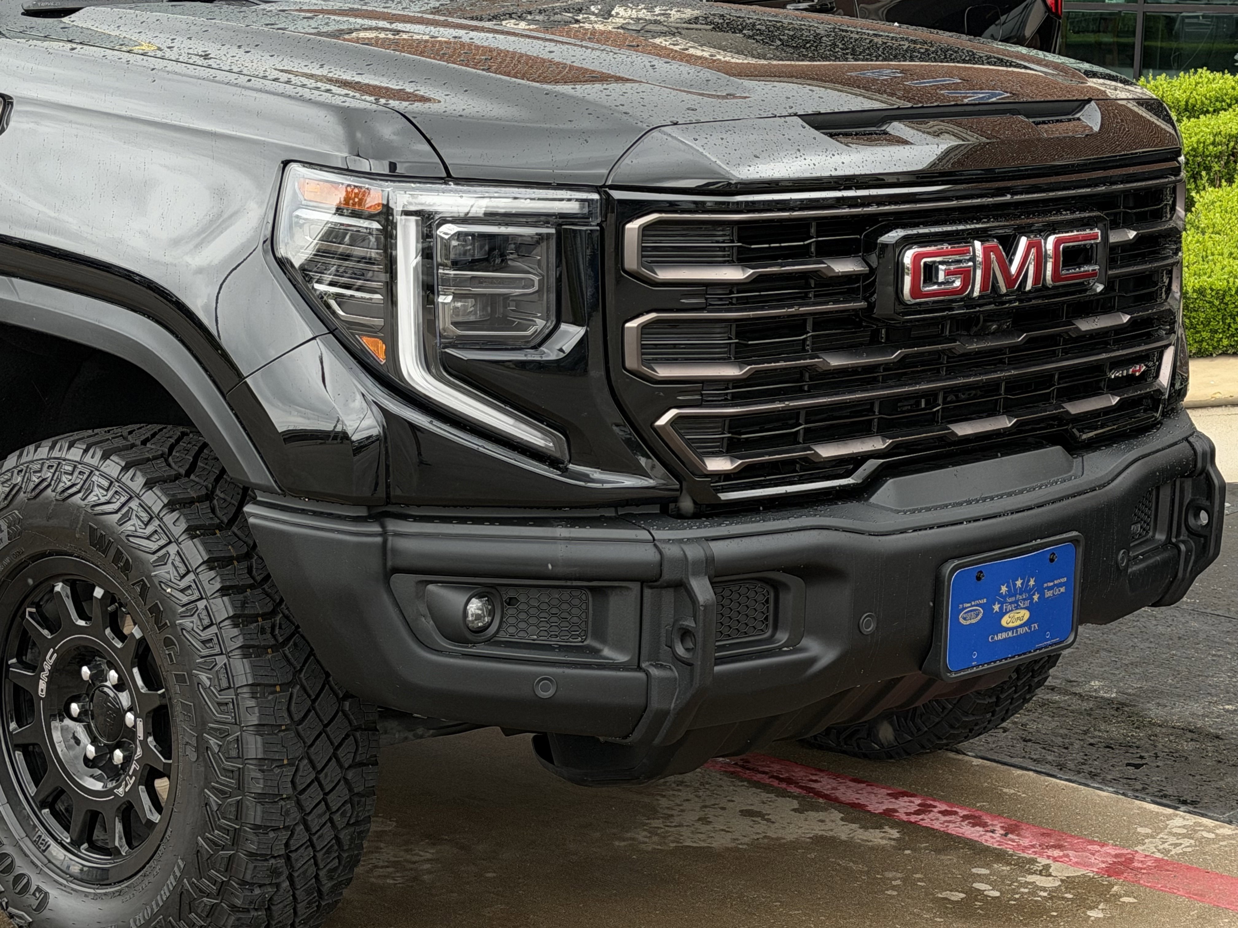 Used 2024 GMC Sierra 1500 AT4X w/ AT4X AEV Edition AWD/4WD image 10