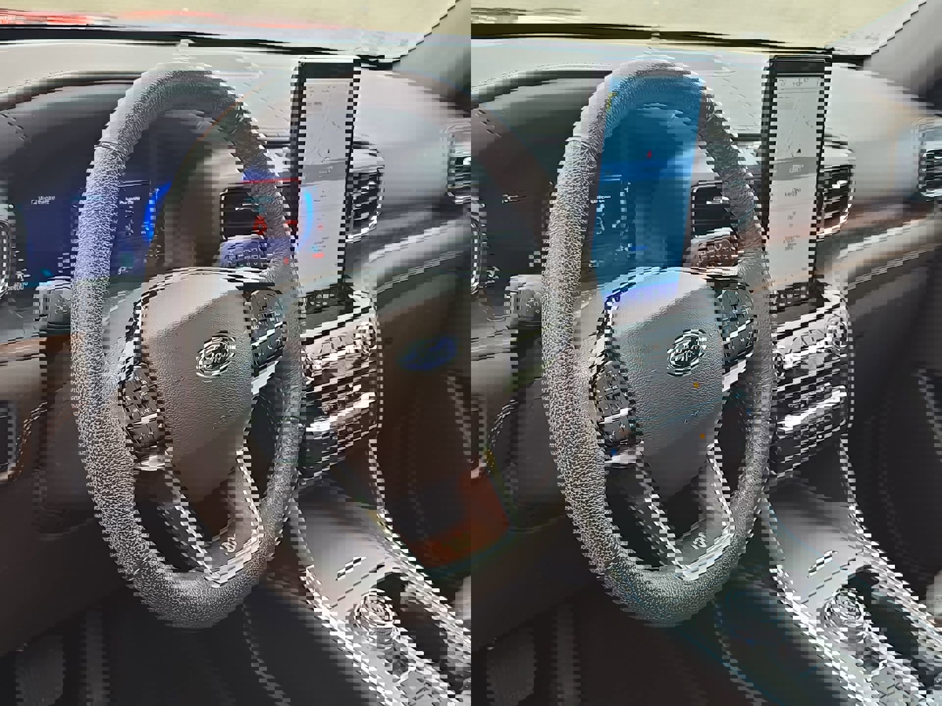 Certified 2023 Ford Explorer King Ranch w/ Premium Technology Package image 14