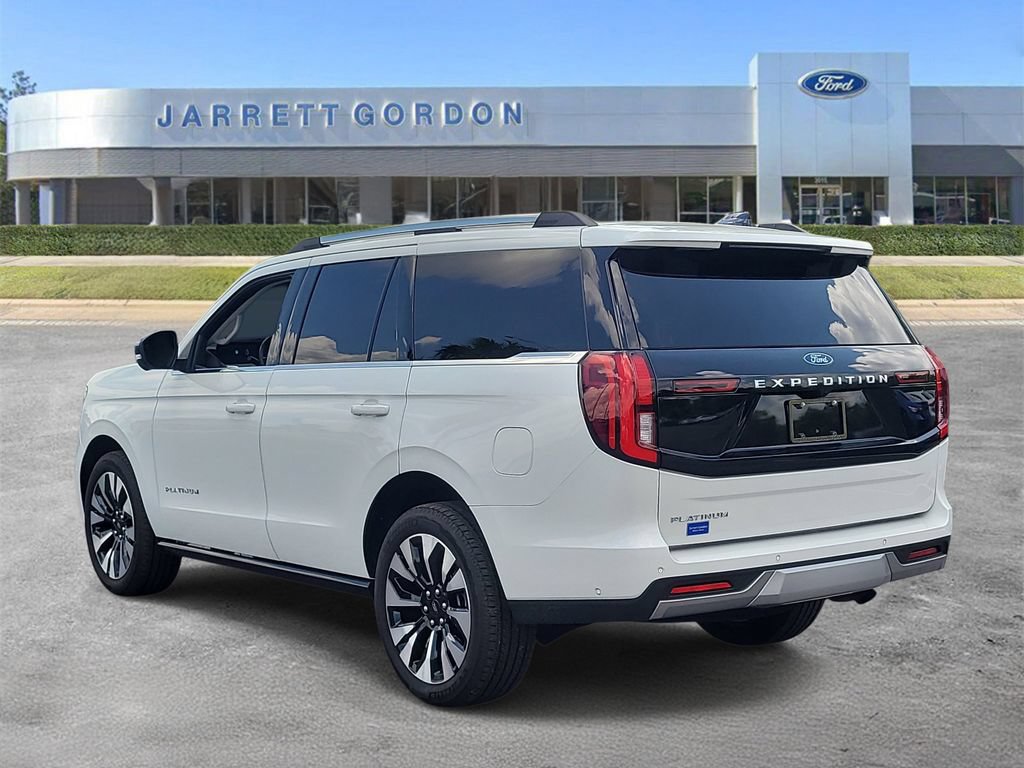 Certified 2025 Ford Expedition Platinum w/ Driver's Package AWD/4WD image 3