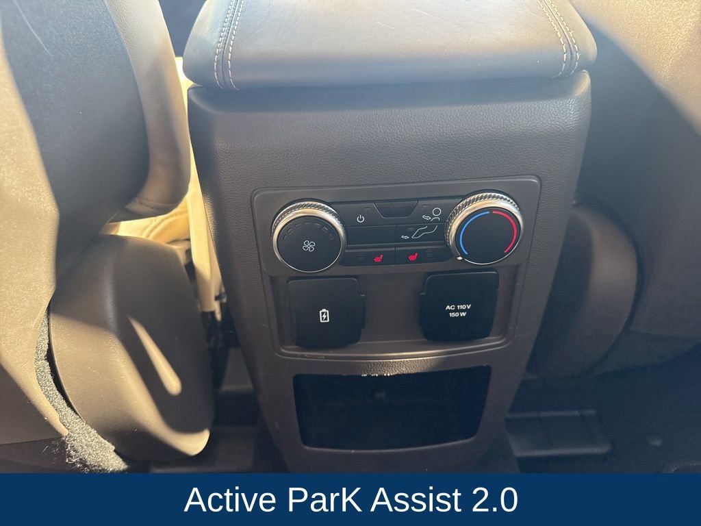 Certified 2020 Ford Explorer Platinum w/ Premium Technology Package image 15