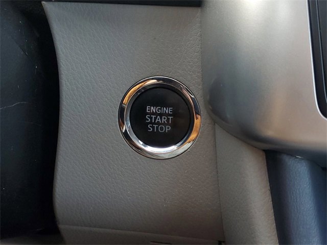 Used 2019 Toyota Highlander XLE image 21