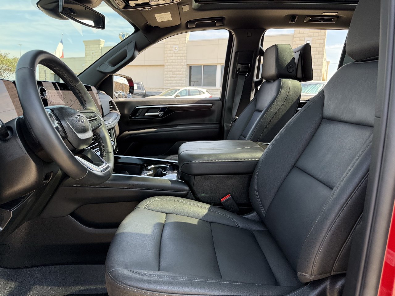 Used 2026 Chevrolet Tahoe Z71 w/ Z71 Off-Road Package AWD/4WD image 22