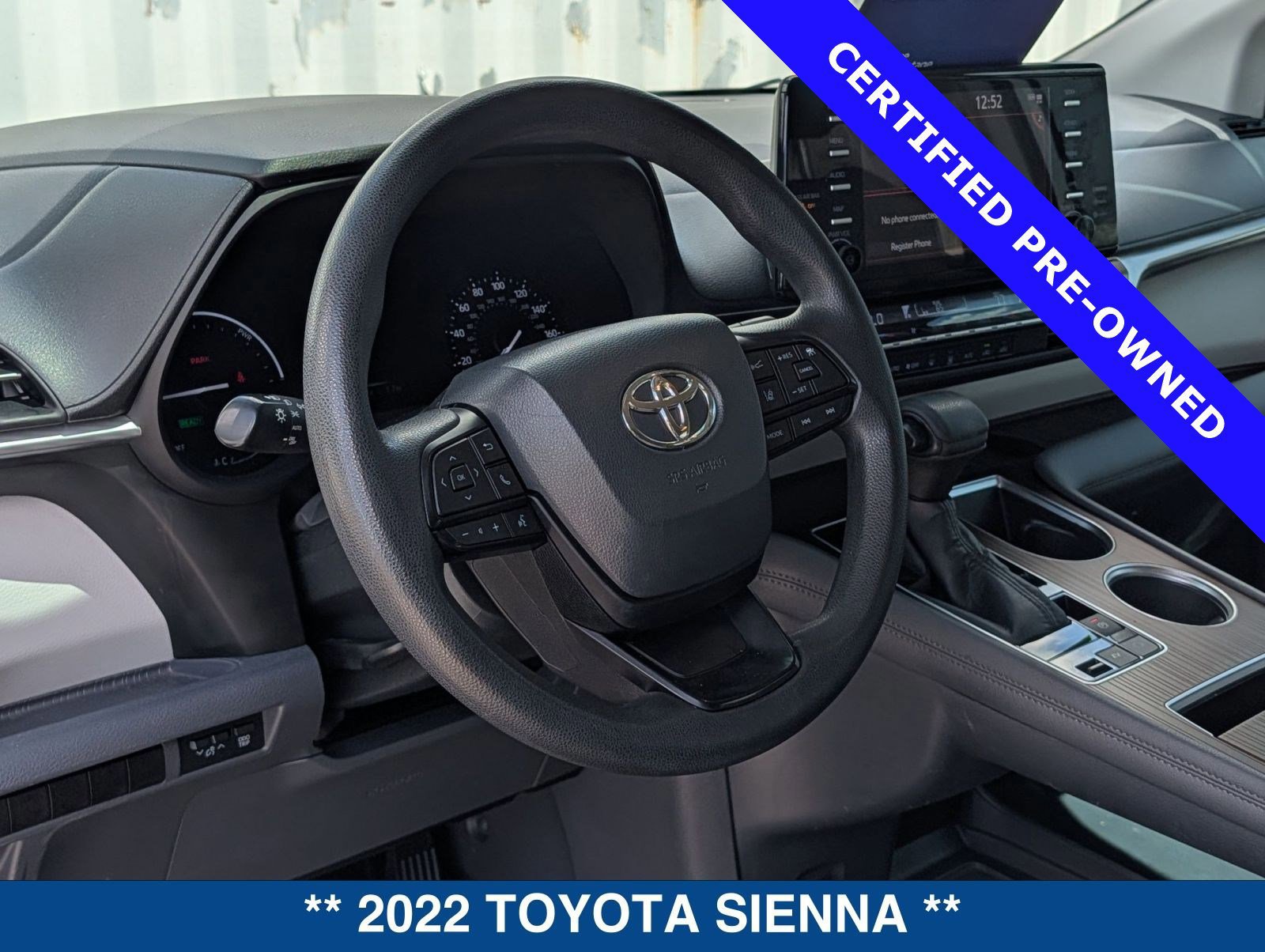 Used 2022 Toyota Sienna LE image 21