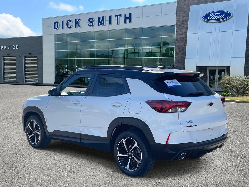 Used 2023 Chevrolet TrailBlazer RS w/ Convenience Package image 2