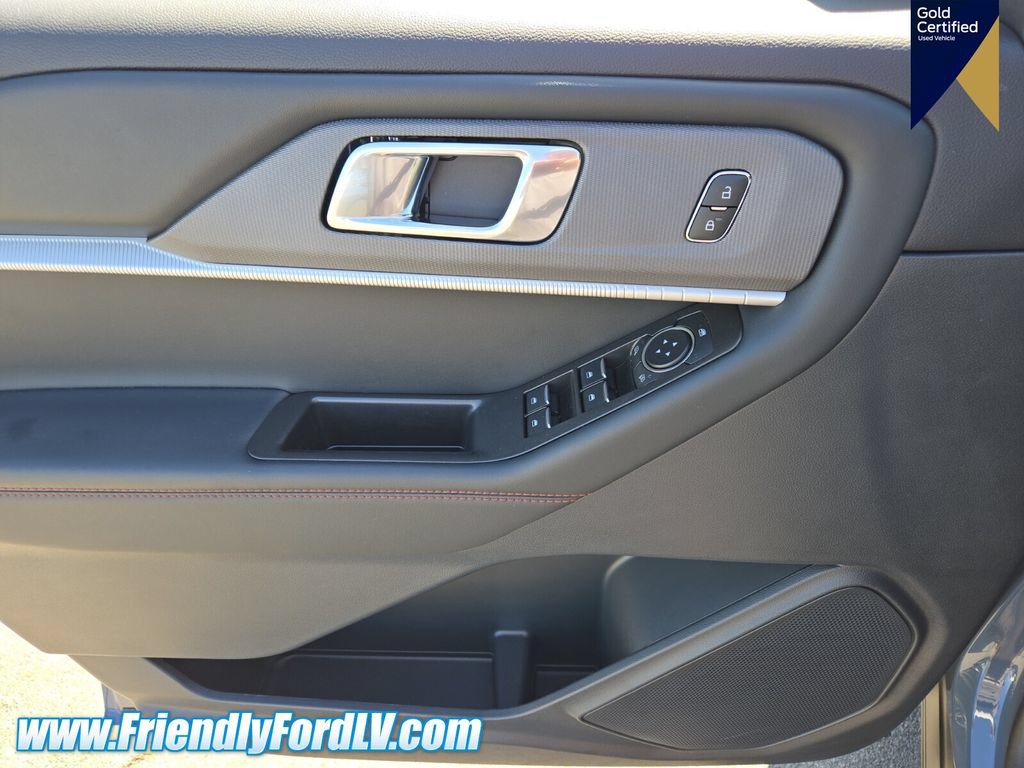Certified 2025 Ford Explorer ST-Line RWD image 16