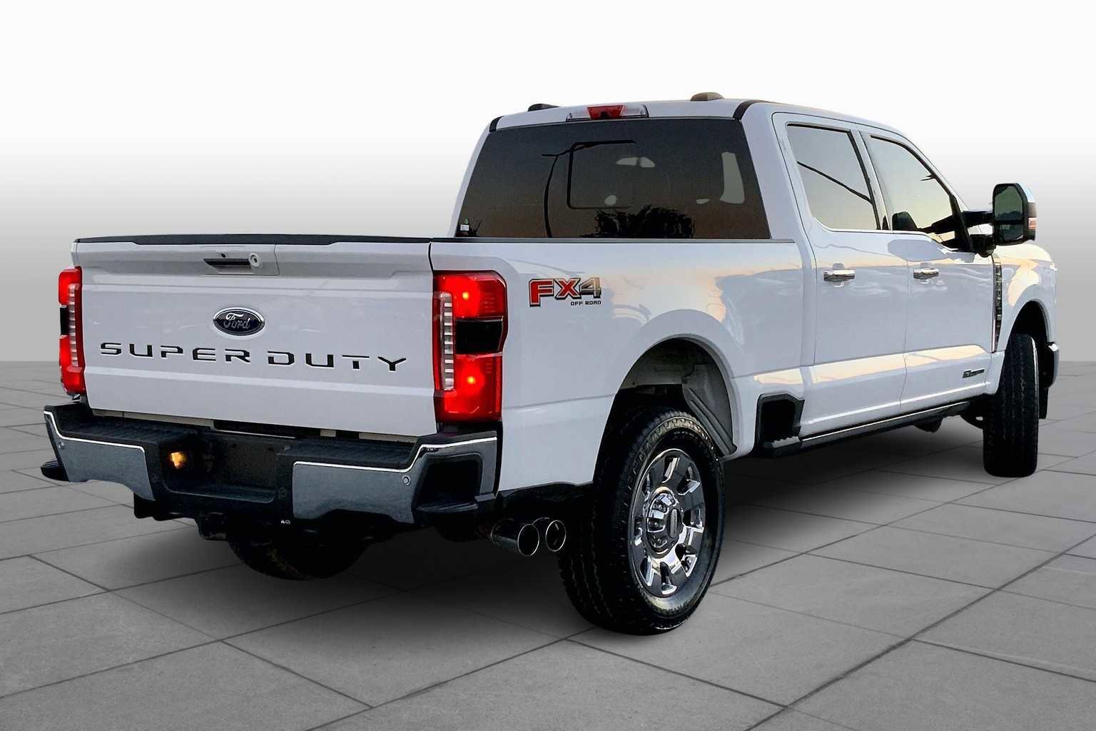 Certified 2024 Ford F250 Lariat w/ Lariat Ultimate Package image 3