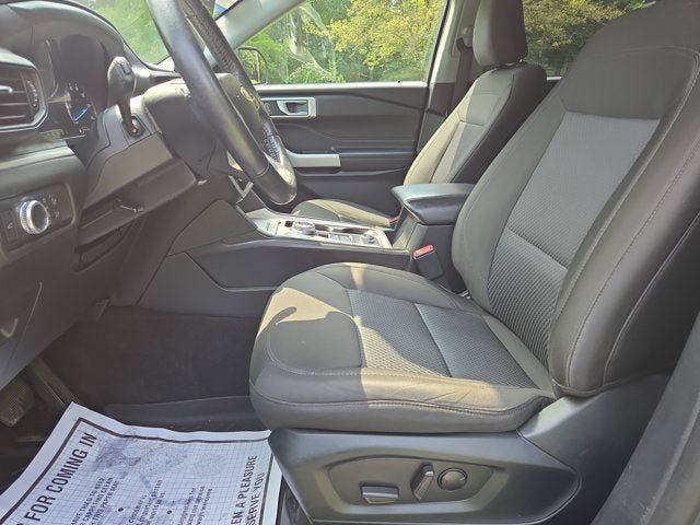 Certified 2022 Ford Explorer XLT w/ Class IV Trailer Tow Package AWD/4WD image 14