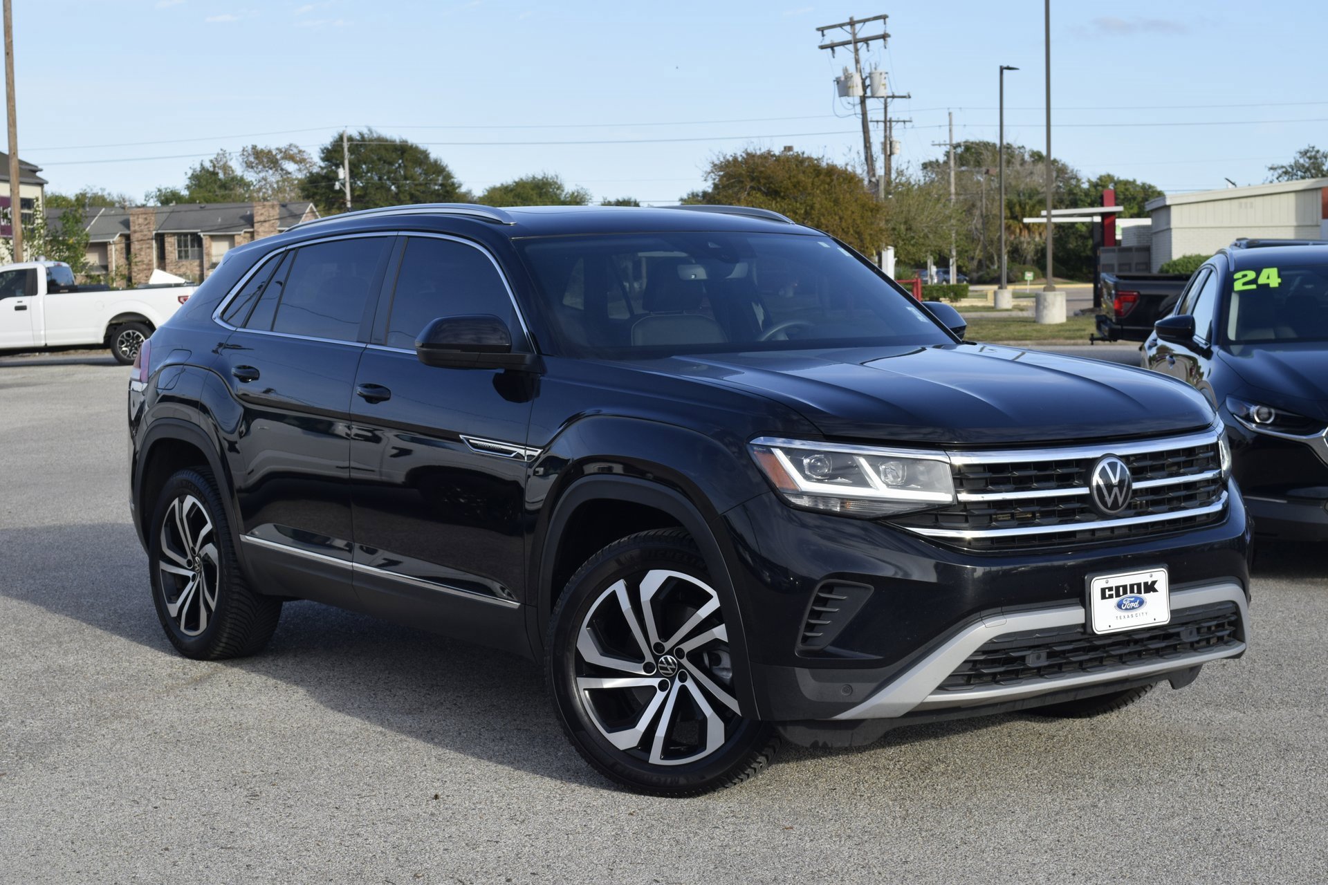 Used 2023 Volkswagen Atlas Cross Sport SEL image 8